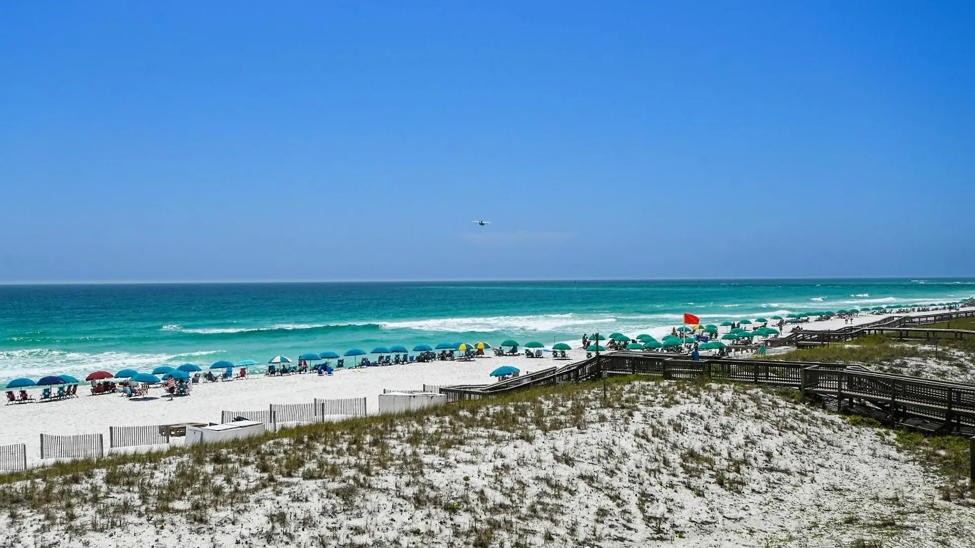 Inlet Reef 205- By Holiday Isle Properties Destin Apartment