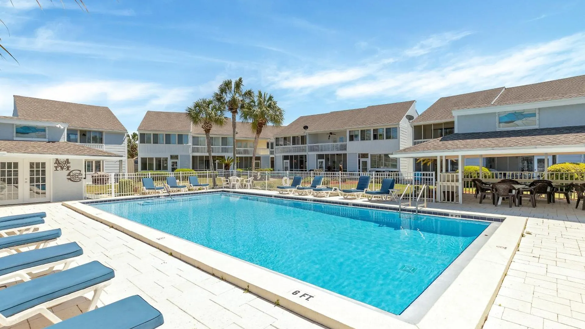 Apartment Inlet Reef 205- By Holiday Isle Properties Destin